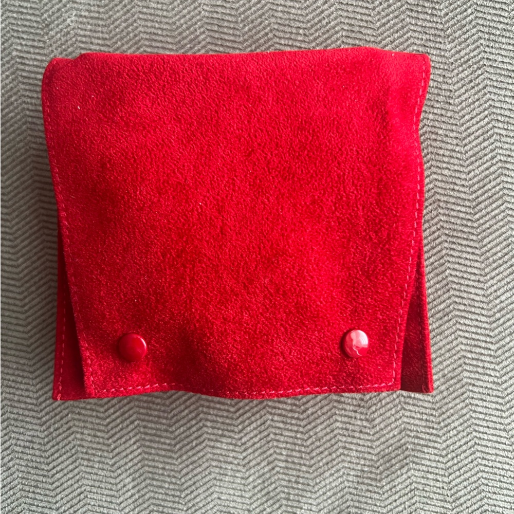 New Cartier Red Felt Love Bracelet Travel Pouch for Accessories and Jewelry - Picture 10 of 10